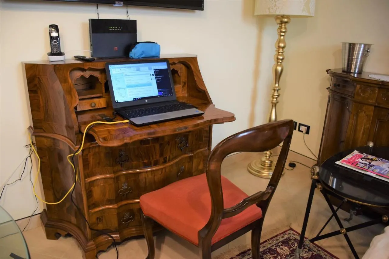 Apartment Le Pizzocchere Venice Italy